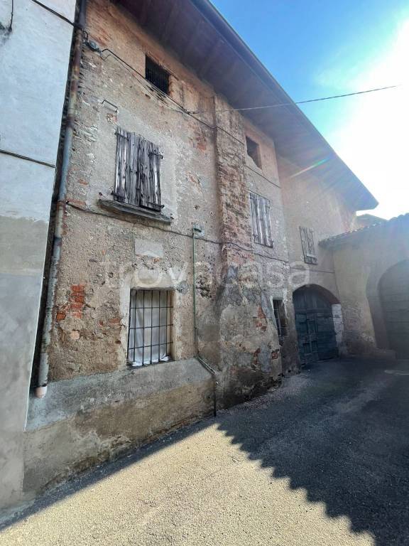 intera palazzina in vendita a Chiari