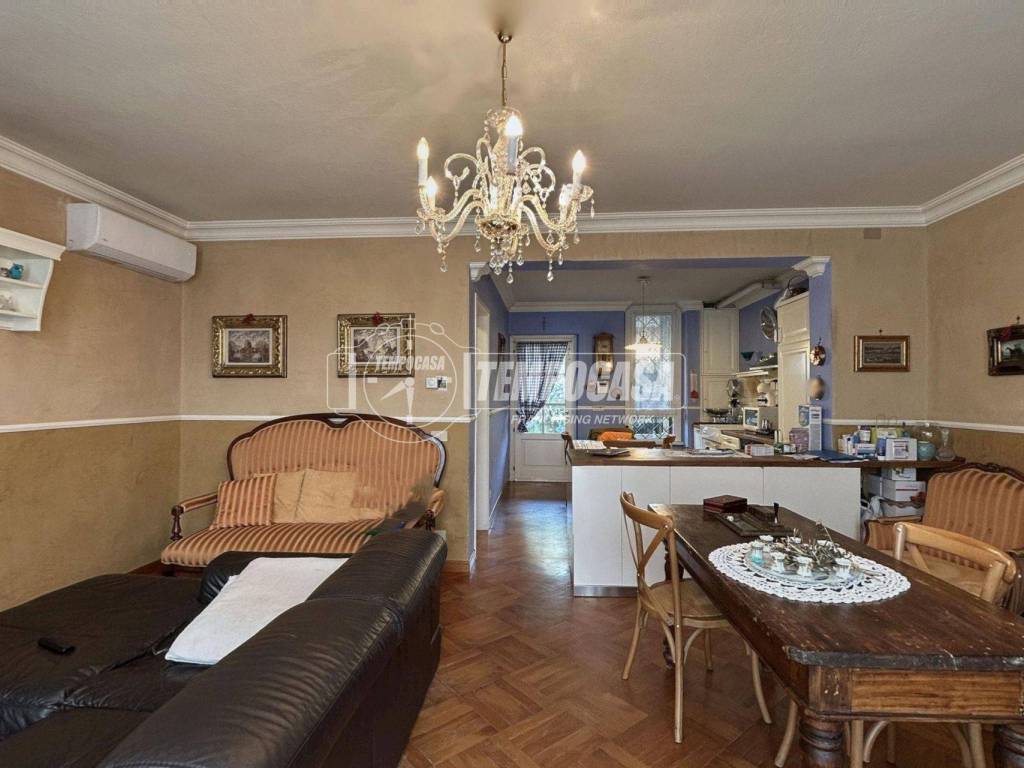 casa indipendente in vendita a Chiari