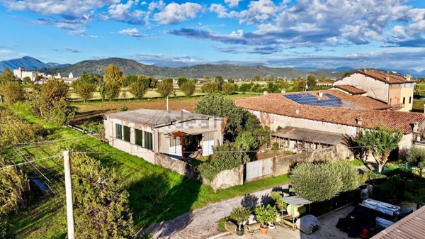 casa indipendente in vendita a Chiari