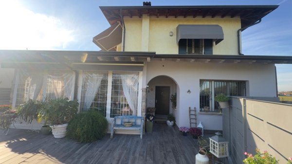 casa indipendente in vendita a Chiari