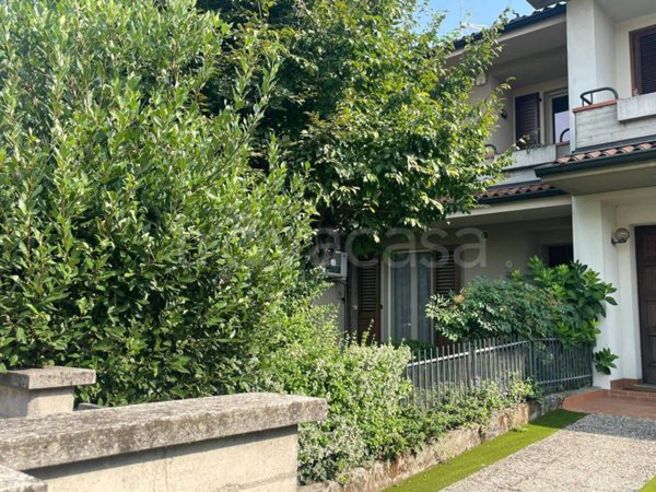 casa indipendente in vendita a Chiari