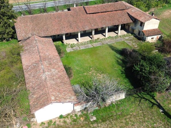 casa indipendente in vendita a Chiari