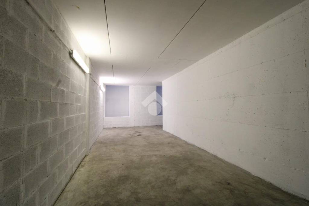 locale di sgombero in vendita a Chiari