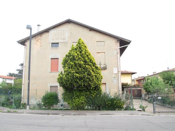 casa indipendente in vendita a Chiari