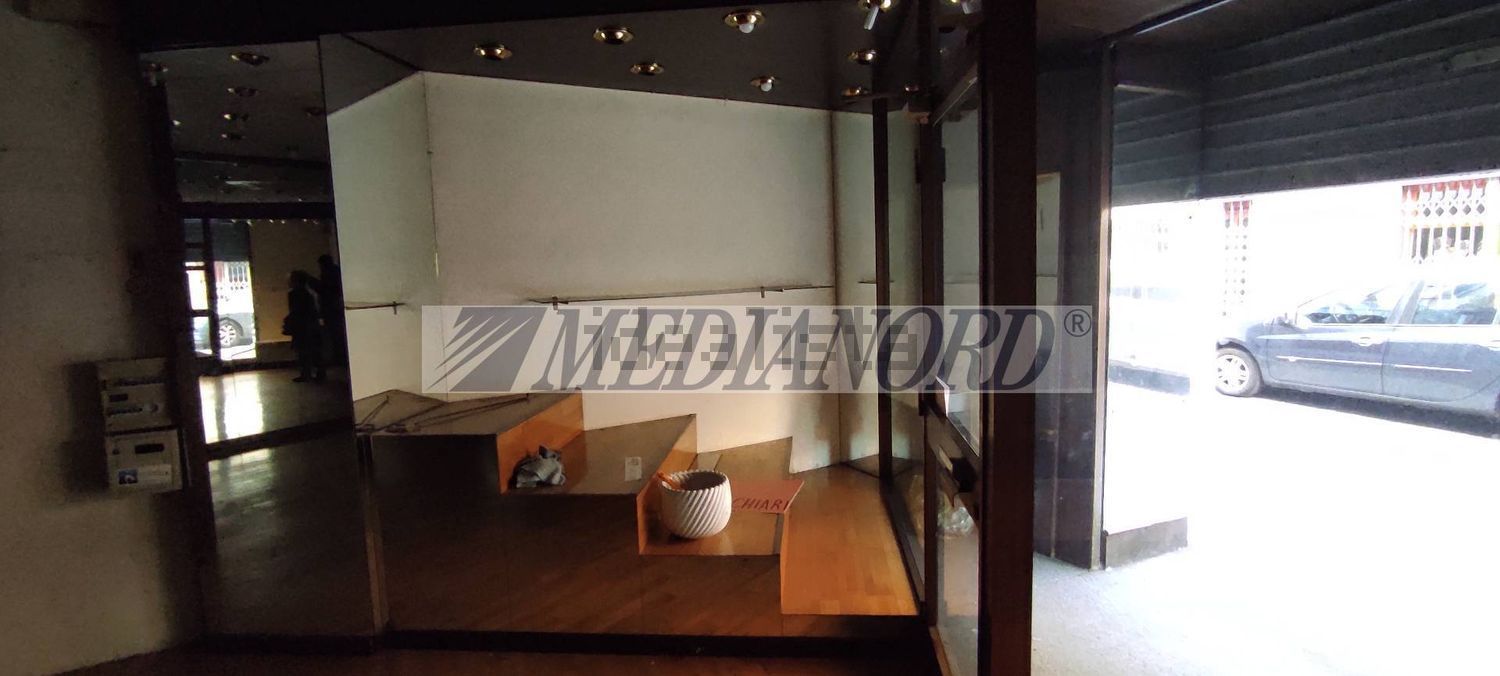 negozio in vendita a Chiari