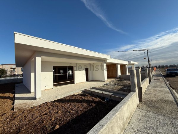 casa indipendente in vendita a Chiari