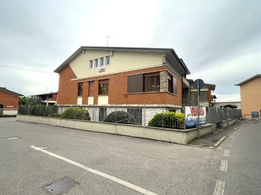 casa indipendente in vendita a Chiari