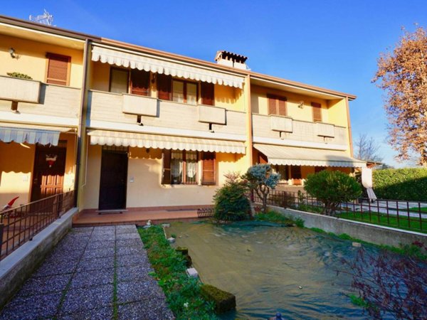 casa indipendente in vendita a Chiari