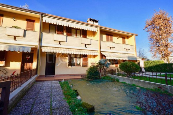 casa indipendente in vendita a Chiari