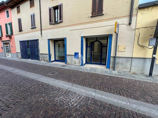 negozio in vendita a Chiari