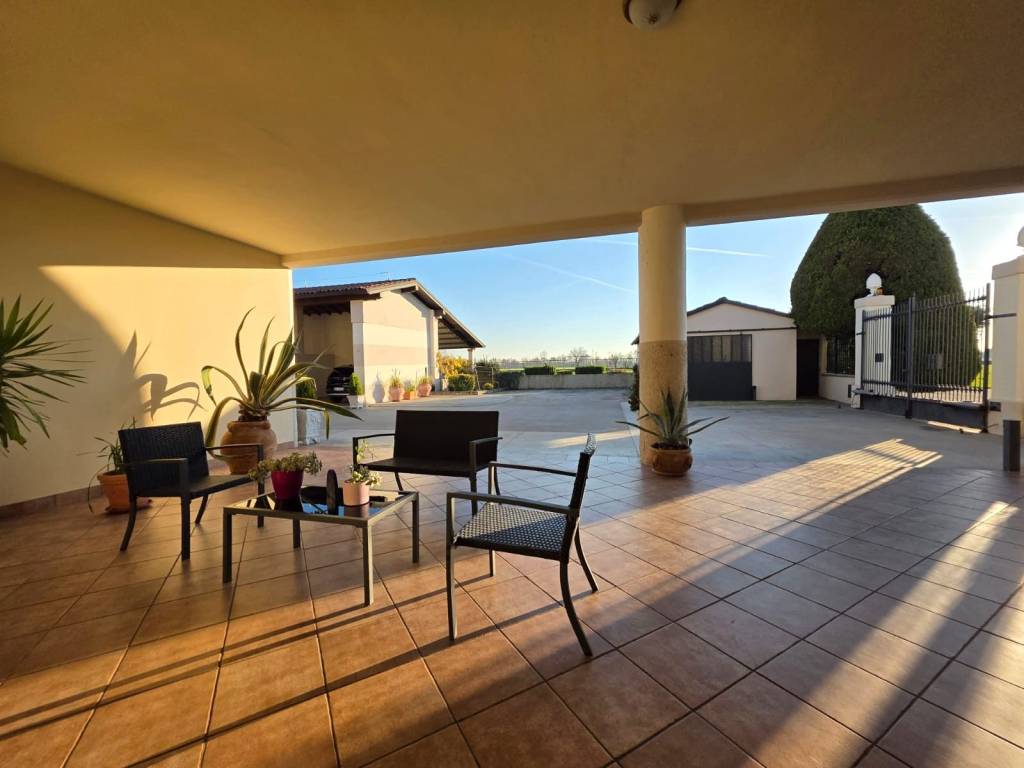 casa indipendente in vendita a Chiari