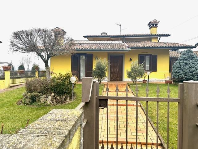 casa indipendente in vendita a Chiari