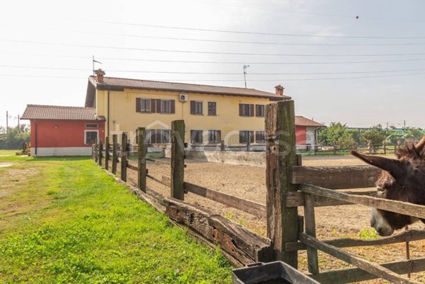 casa indipendente in vendita a Chiari