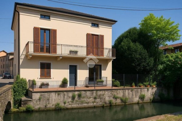 casa indipendente in vendita a Chiari