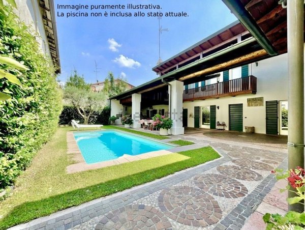 casa indipendente in vendita a Chiari