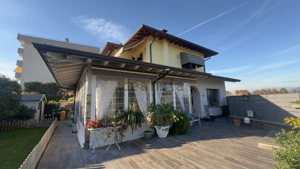 casa indipendente in vendita a Chiari