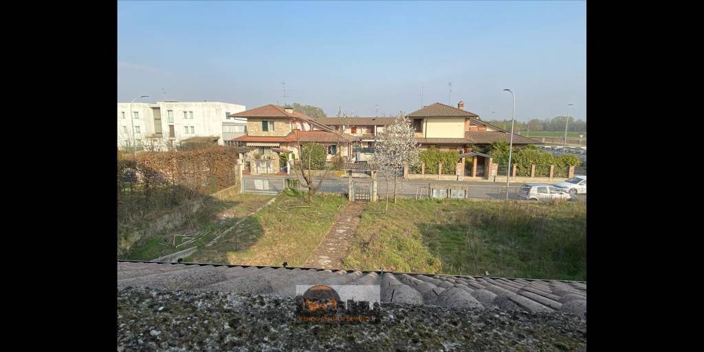 appartamento in vendita a Chiari in zona Santellone