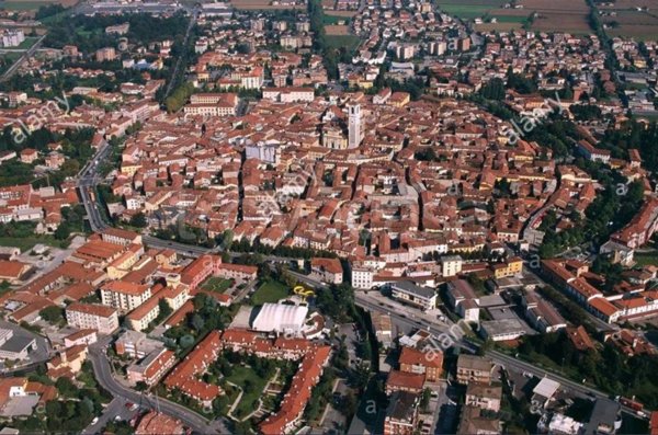 negozio in vendita a Chiari