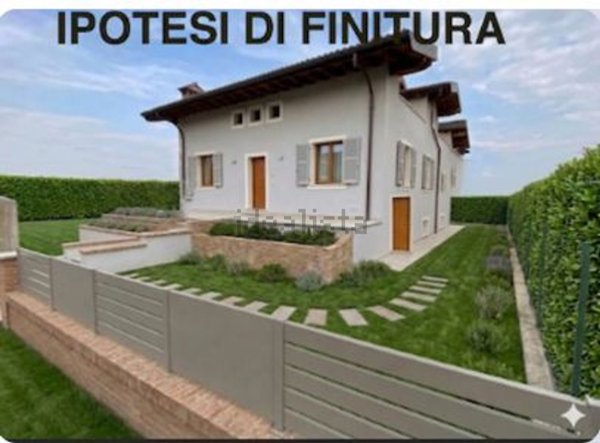 casa indipendente in vendita a Chiari