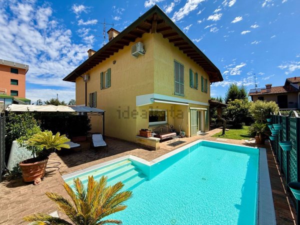 casa indipendente in vendita a Chiari