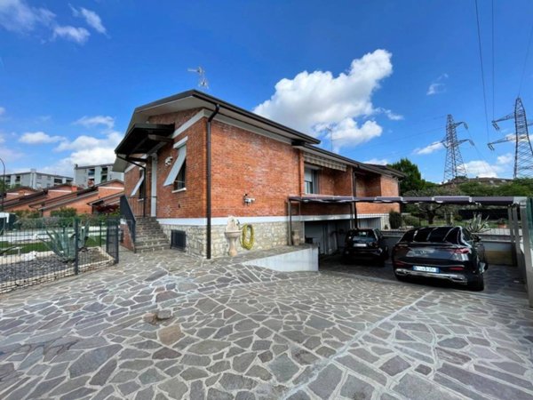 casa indipendente in vendita a Chiari