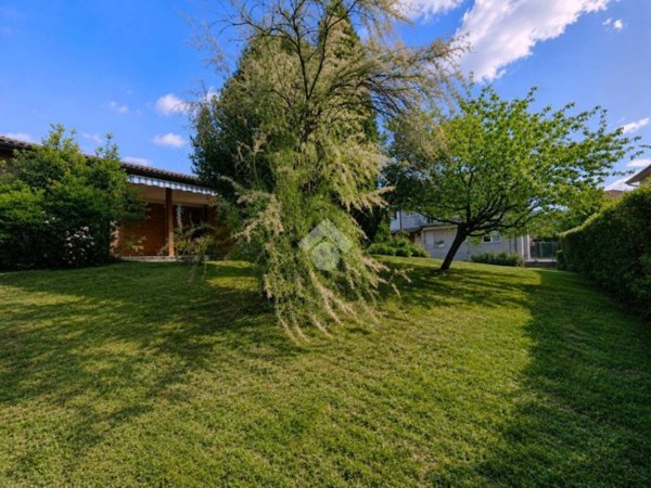 casa indipendente in vendita a Chiari