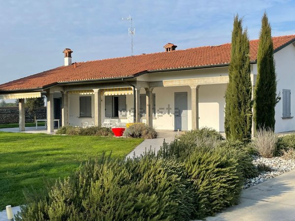 casa indipendente in vendita a Chiari
