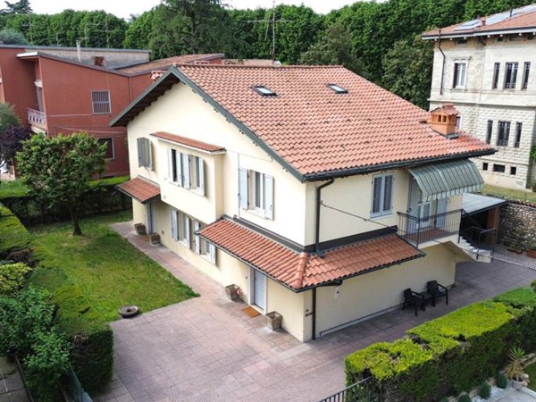 casa indipendente in vendita a Chiari