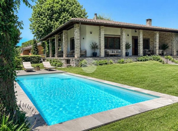 casa indipendente in vendita a Chiari