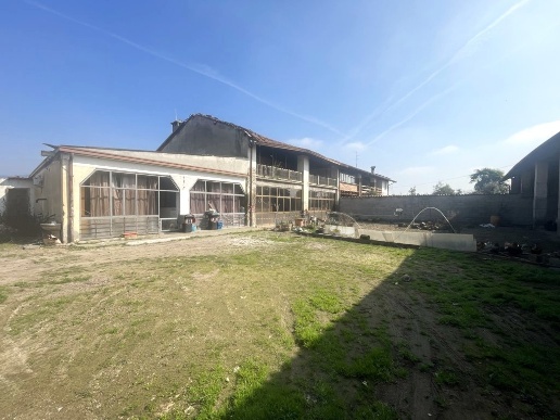 casale in vendita a Chiari