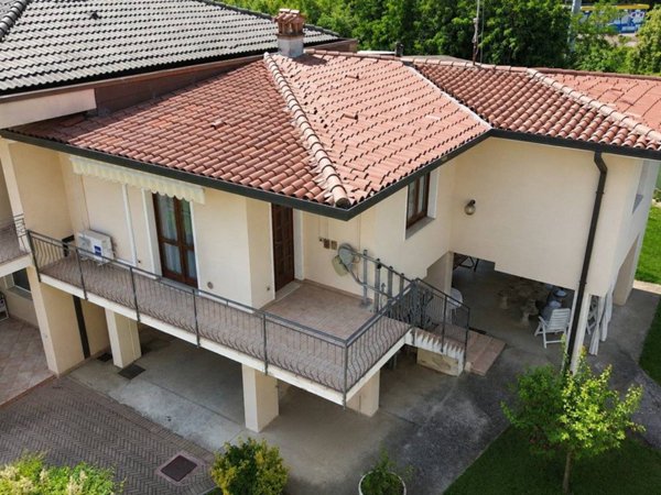 appartamento in vendita a Chiari