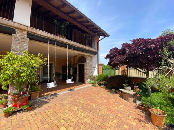 casa indipendente in vendita a Chiari