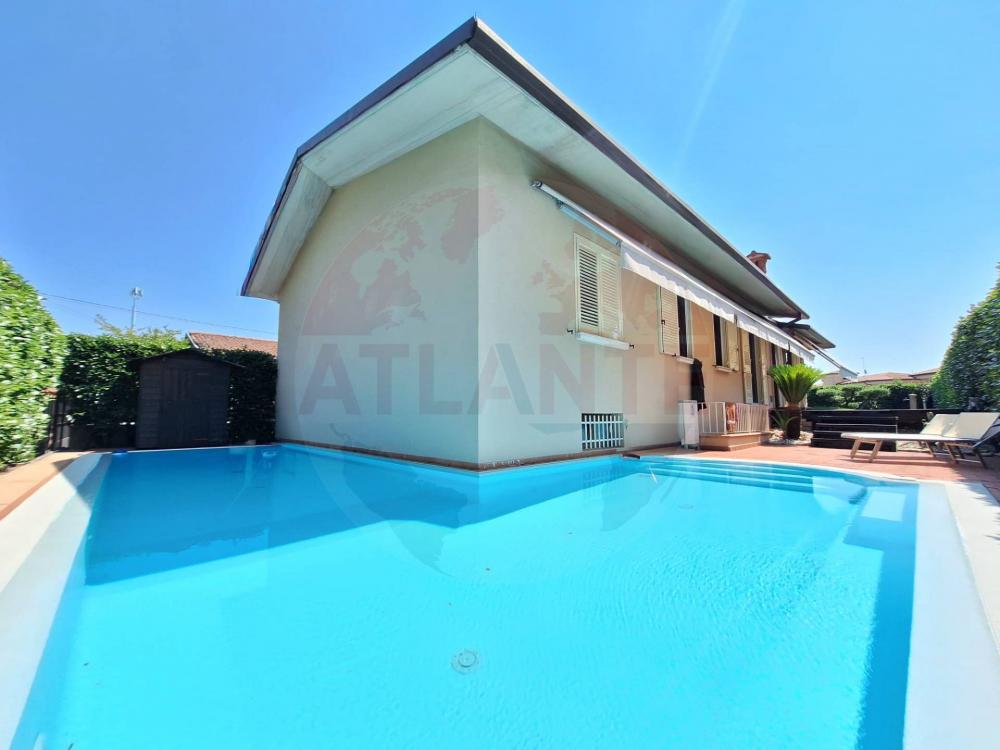 casa indipendente in vendita a Chiari