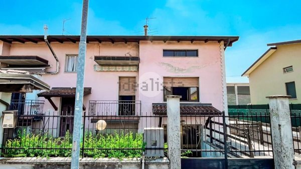 casa indipendente in vendita a Chiari