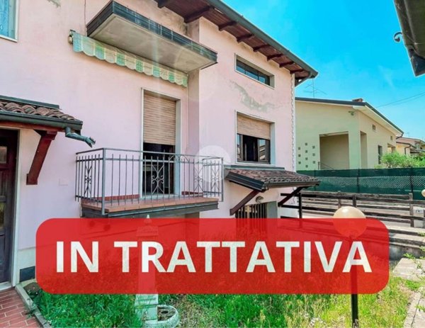 casa indipendente in vendita a Chiari