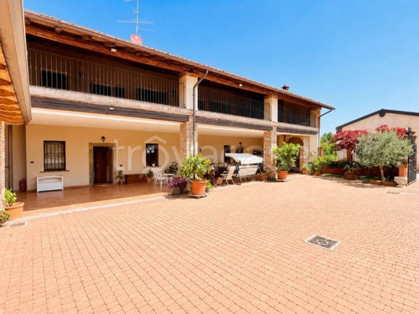 casa indipendente in vendita a Chiari