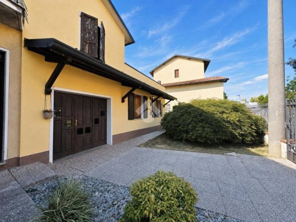 casa indipendente in vendita a Chiari