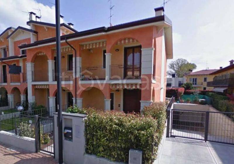 casa indipendente in vendita a Chiari