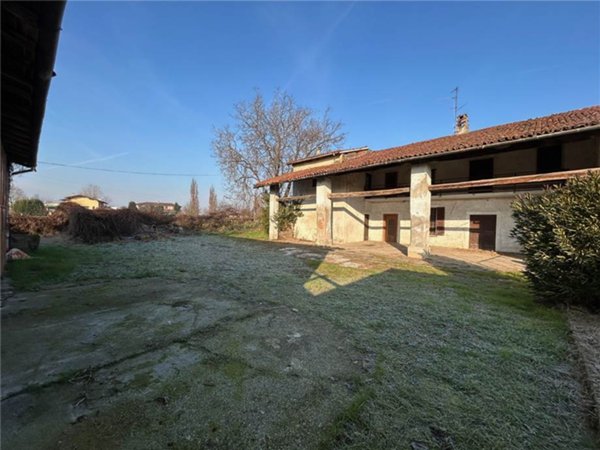 casa indipendente in vendita a Chiari in zona Santellone