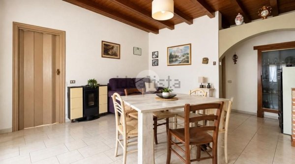 appartamento in vendita a Chiari in zona Santellone