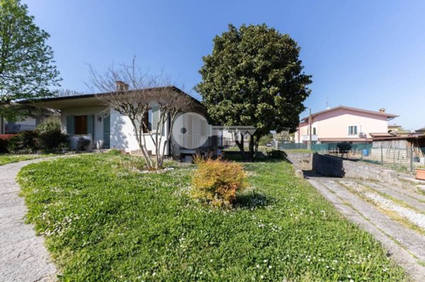casa indipendente in vendita a Cigole