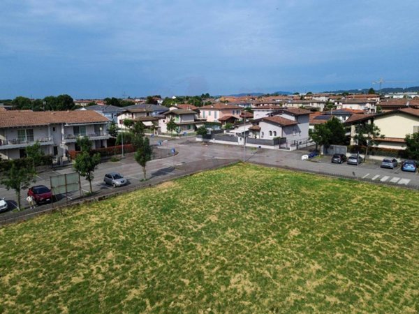 terreno edificabile in vendita a Cimbergo