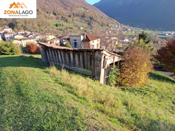 terreno edificabile in vendita a Cimbergo