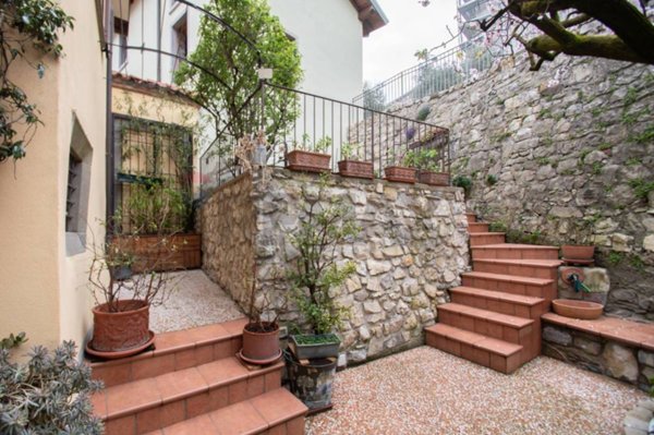 casa indipendente in vendita a Cimbergo