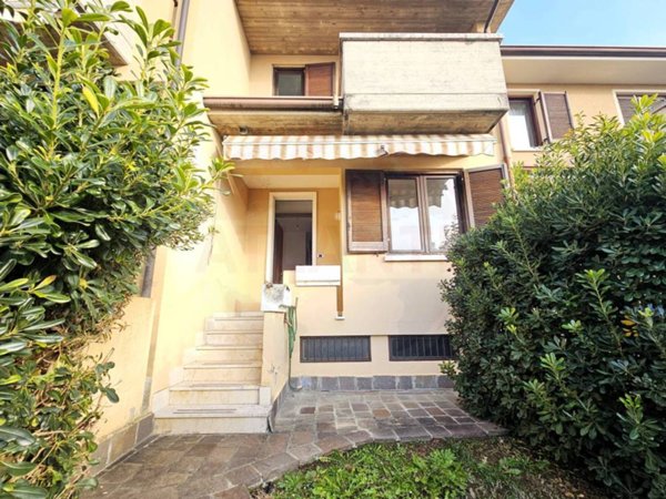 casa indipendente in vendita a Cimbergo
