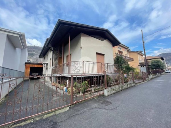 casa indipendente in vendita a Cividate Camuno