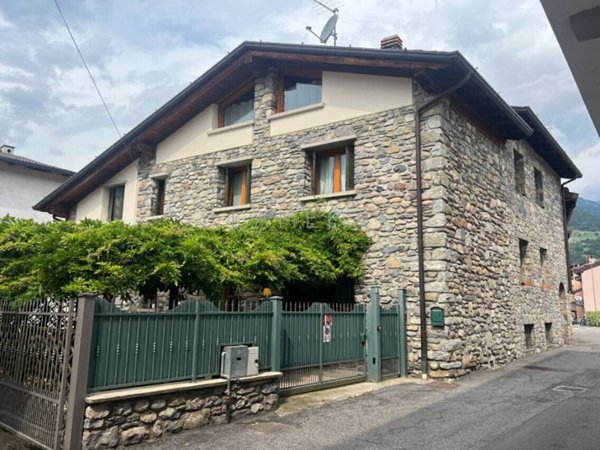 casa indipendente in vendita a Cividate Camuno