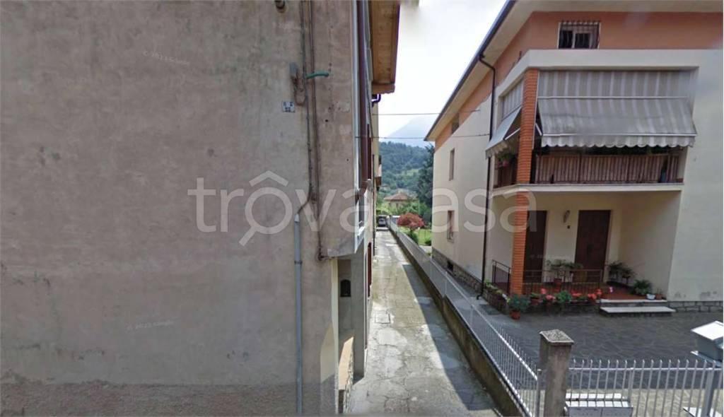 locale commerciale in vendita a Cividate Camuno