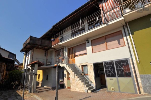 casa indipendente in vendita a Castellamonte in zona Muriaglio