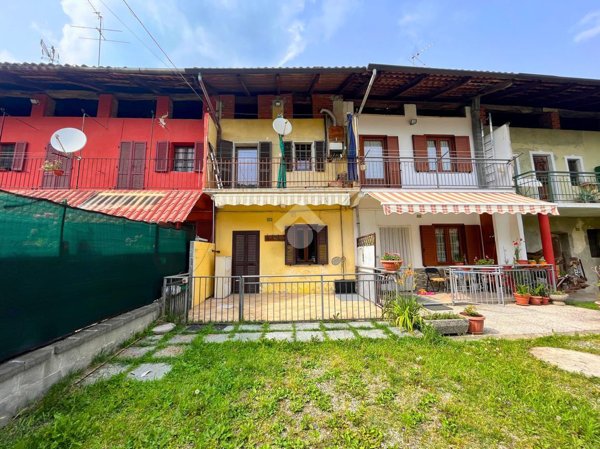 casa indipendente in vendita a Castellamonte in zona Spineto